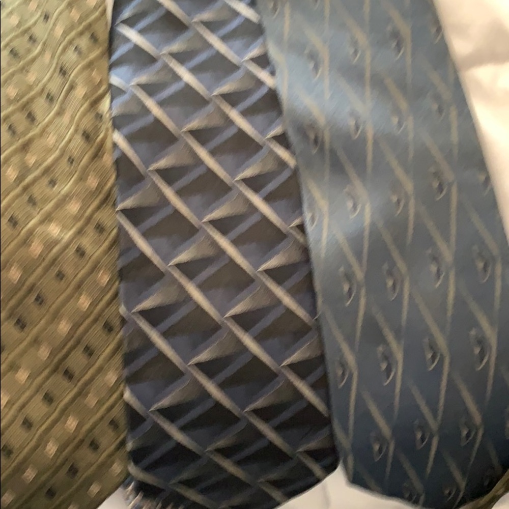 Used ties - Picture 3 of 3